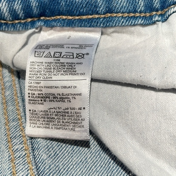 Old Navy Sky-Hi straight leg jean / size 2 - Picture 9 of 11